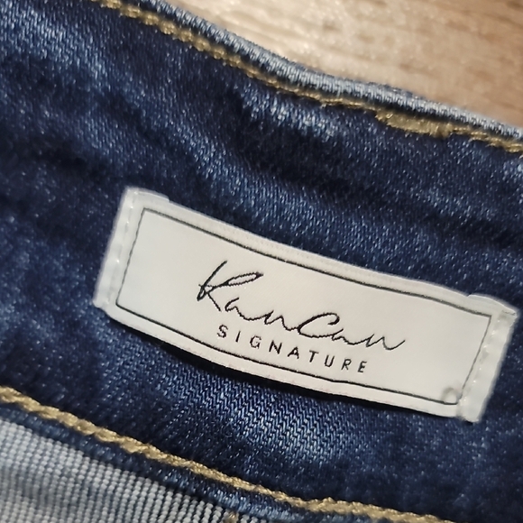 KanCan Dark Blue Frayed Hem Estillo Cropped Jeans - Picture 2 of 9